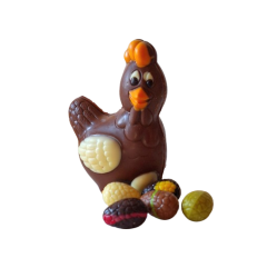 Kip met luxe paaseitjes