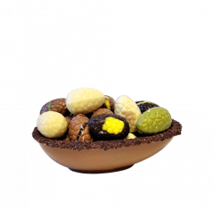 Chocolade eierschaal met bonbon eitjes.
